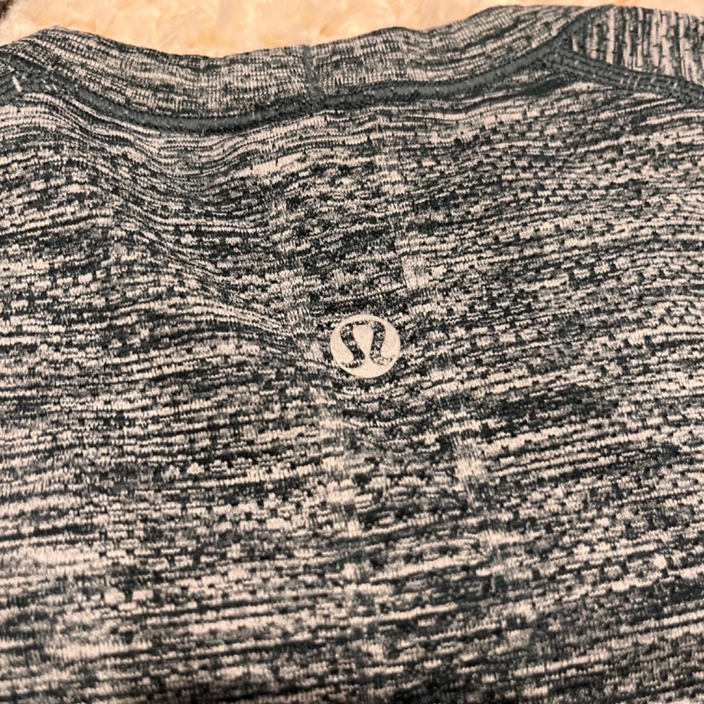 Grey Lulu Lemon Swiftly Tech - image 4